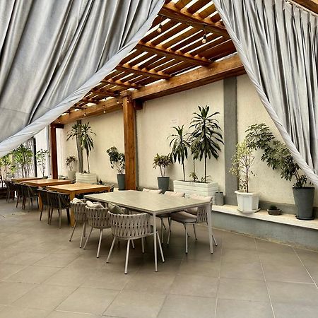 Social House Bed & Breakfast Addis Ababa Bagian luar foto