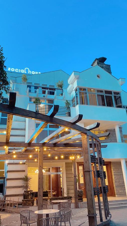 Social House Bed & Breakfast Addis Ababa Bagian luar foto
