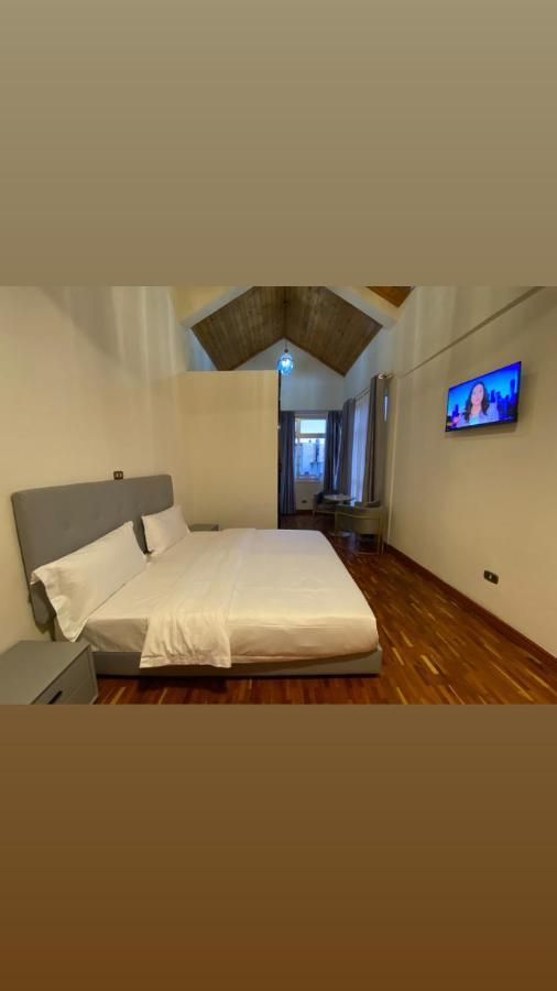 Social House Bed & Breakfast Addis Ababa Bagian luar foto