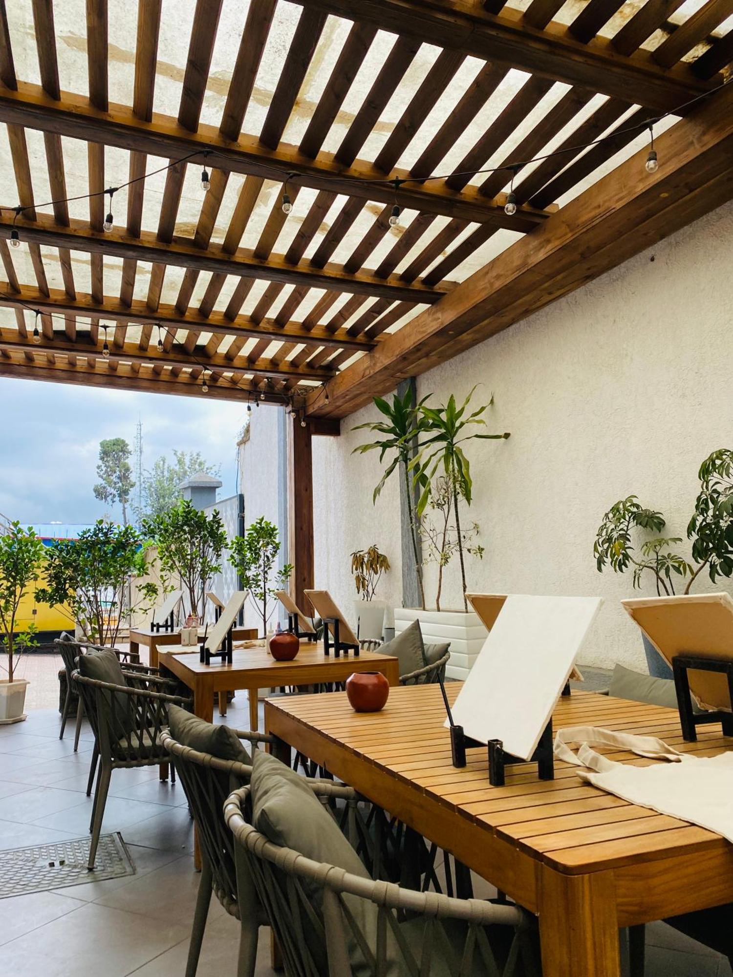 Social House Bed & Breakfast Addis Ababa Bagian luar foto