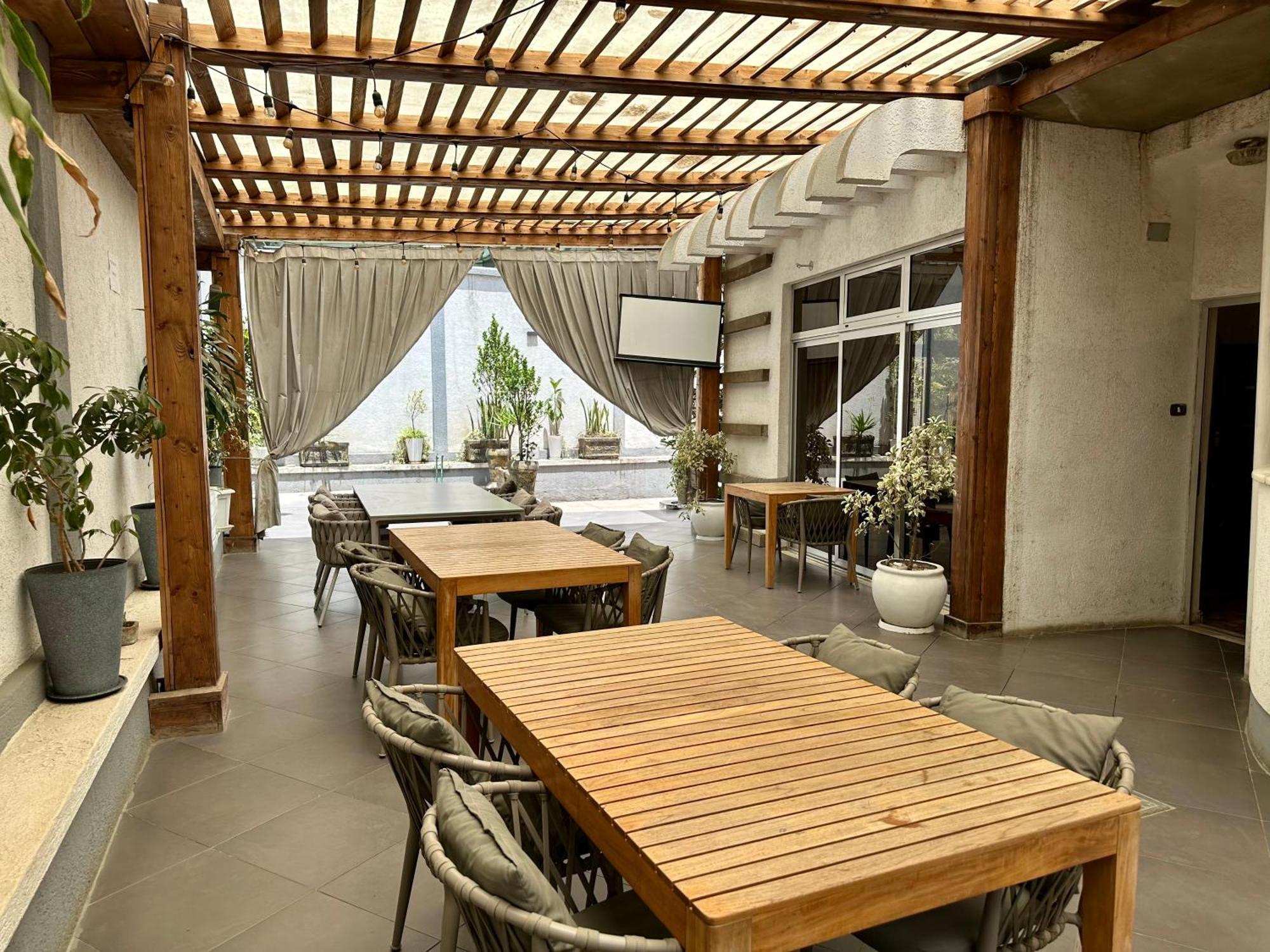 Social House Bed & Breakfast Addis Ababa Bagian luar foto