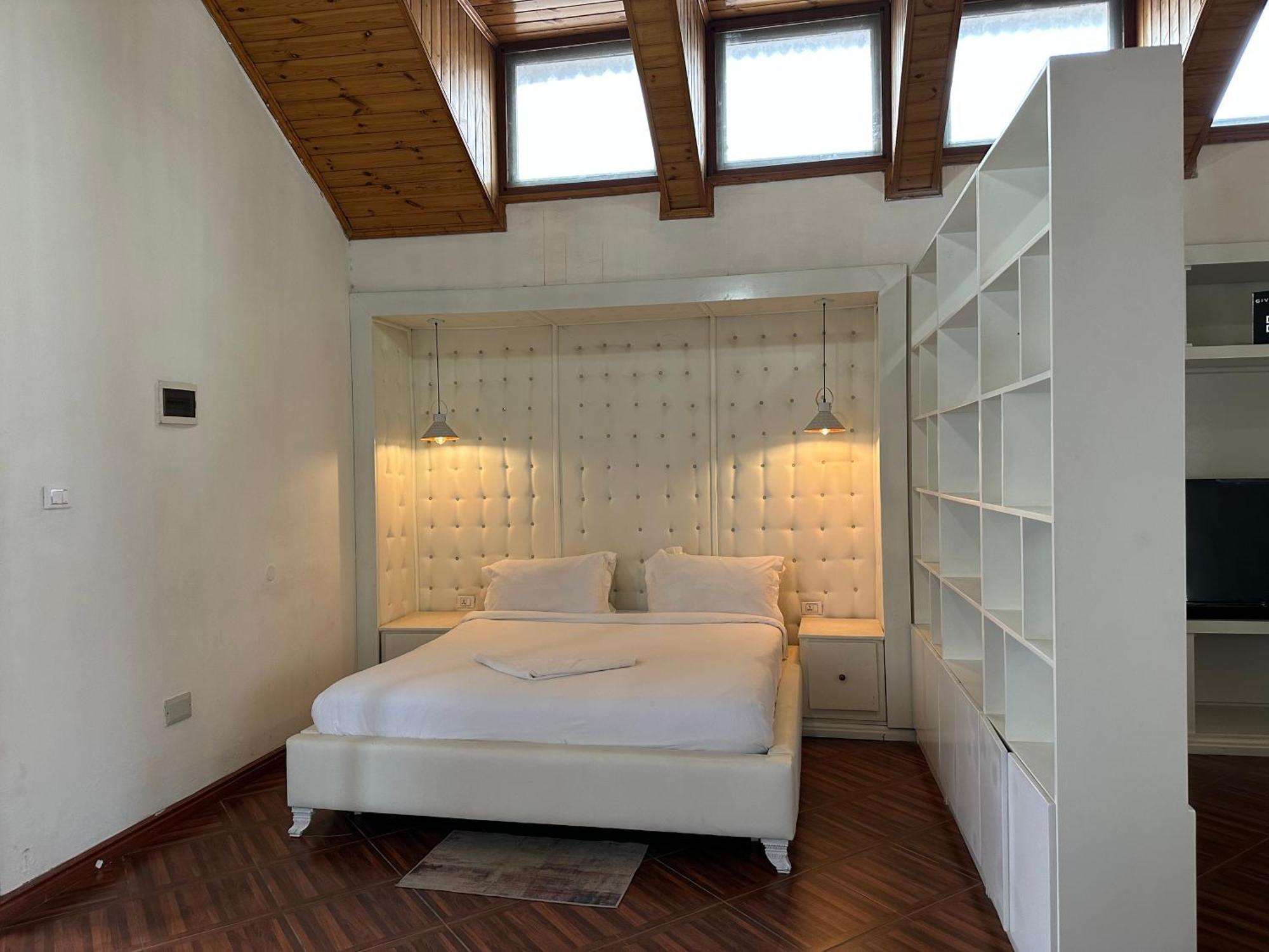 Social House Bed & Breakfast Addis Ababa Bagian luar foto