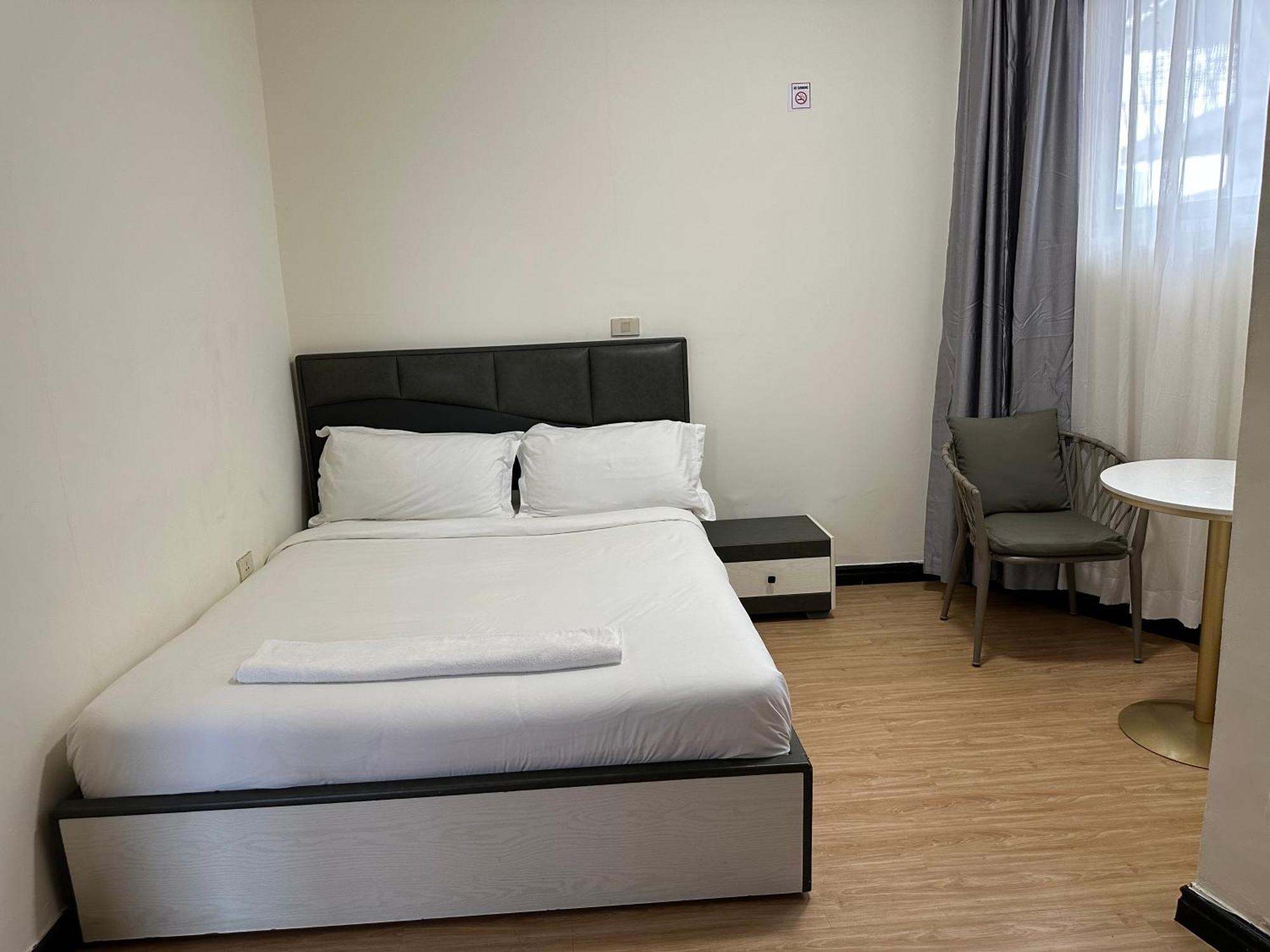 Social House Bed & Breakfast Addis Ababa Bagian luar foto